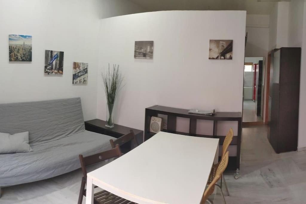 Jp7 Piso Y Parking 10Min Sevilla - Zona Comercial - Joyeria - Pescaderia Camas Extérieur photo